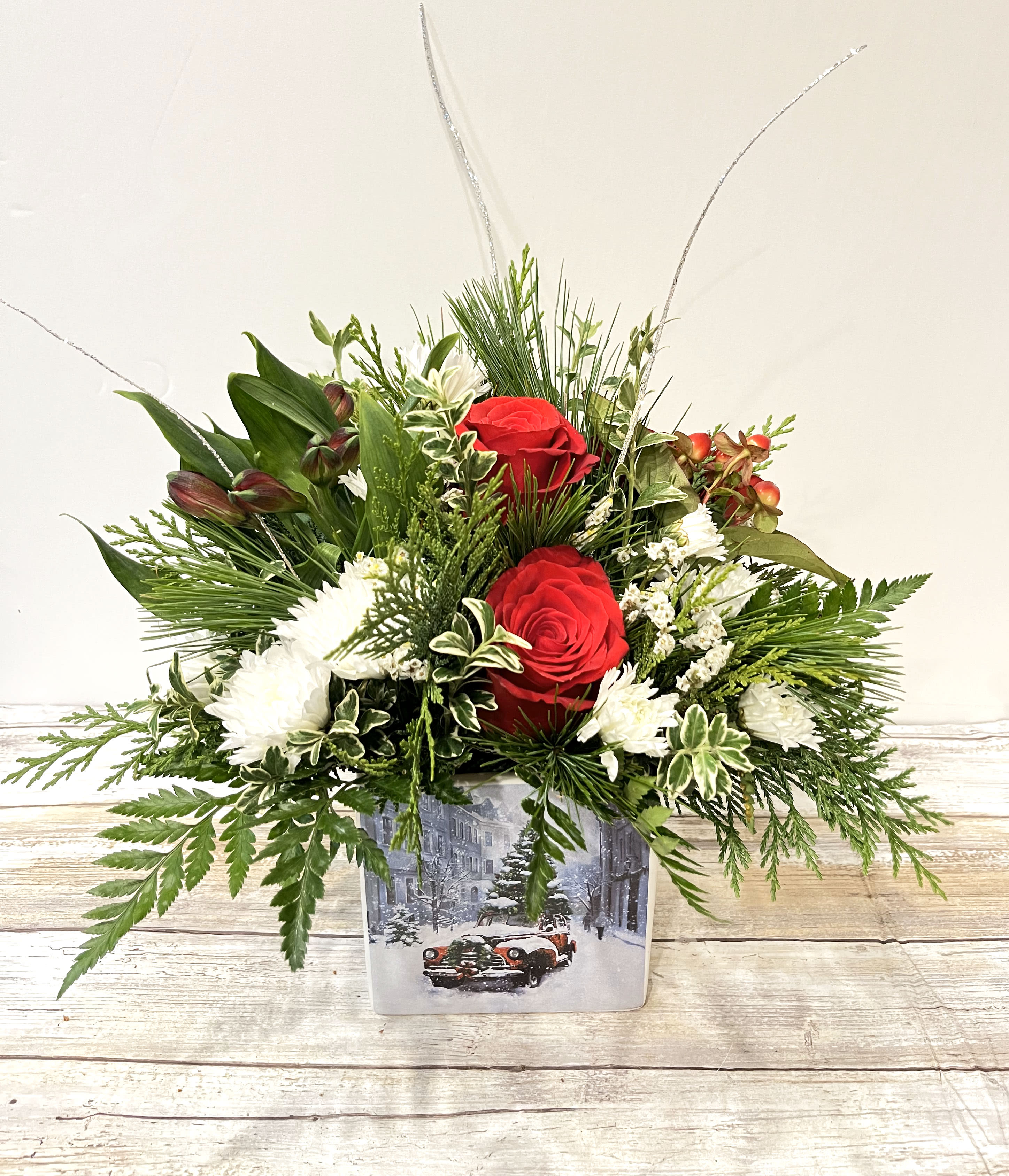 Holiday Rose Cube Flower Bouquet