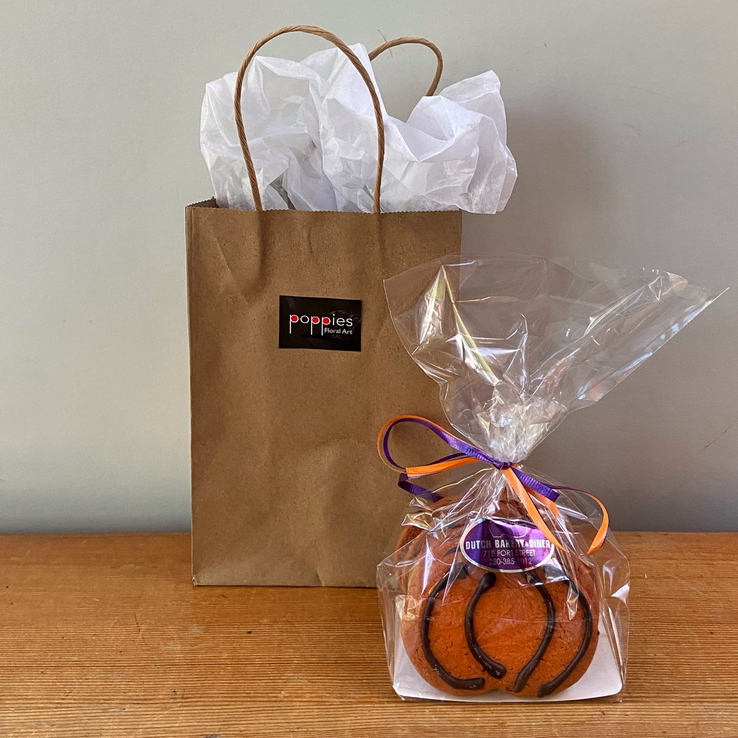 Dutch Bakery 6 Pumpkin Seasonal Cookies Flower Bouquet