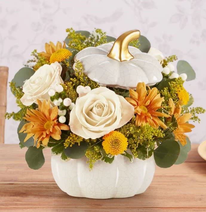 Plentiful White Pumpkin Flower Bouquet