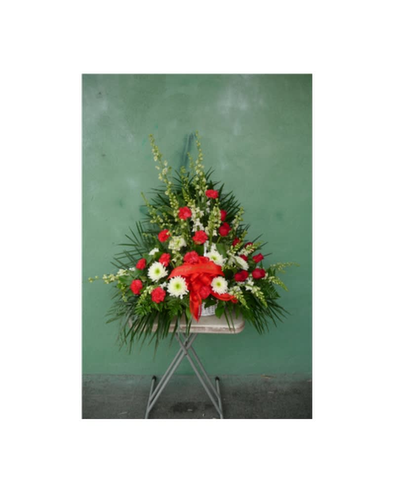 FLOOR WICKER BASKET- RED & WHITE Flower Bouquet