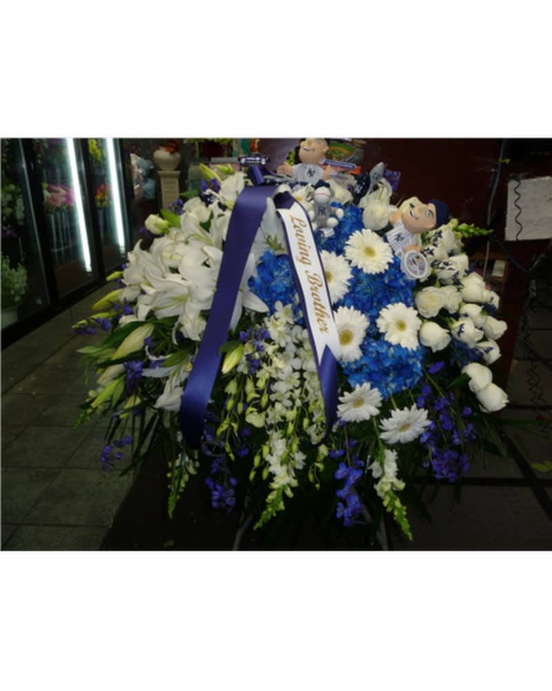 CUSTOM YANKEES CASKET SPRAY