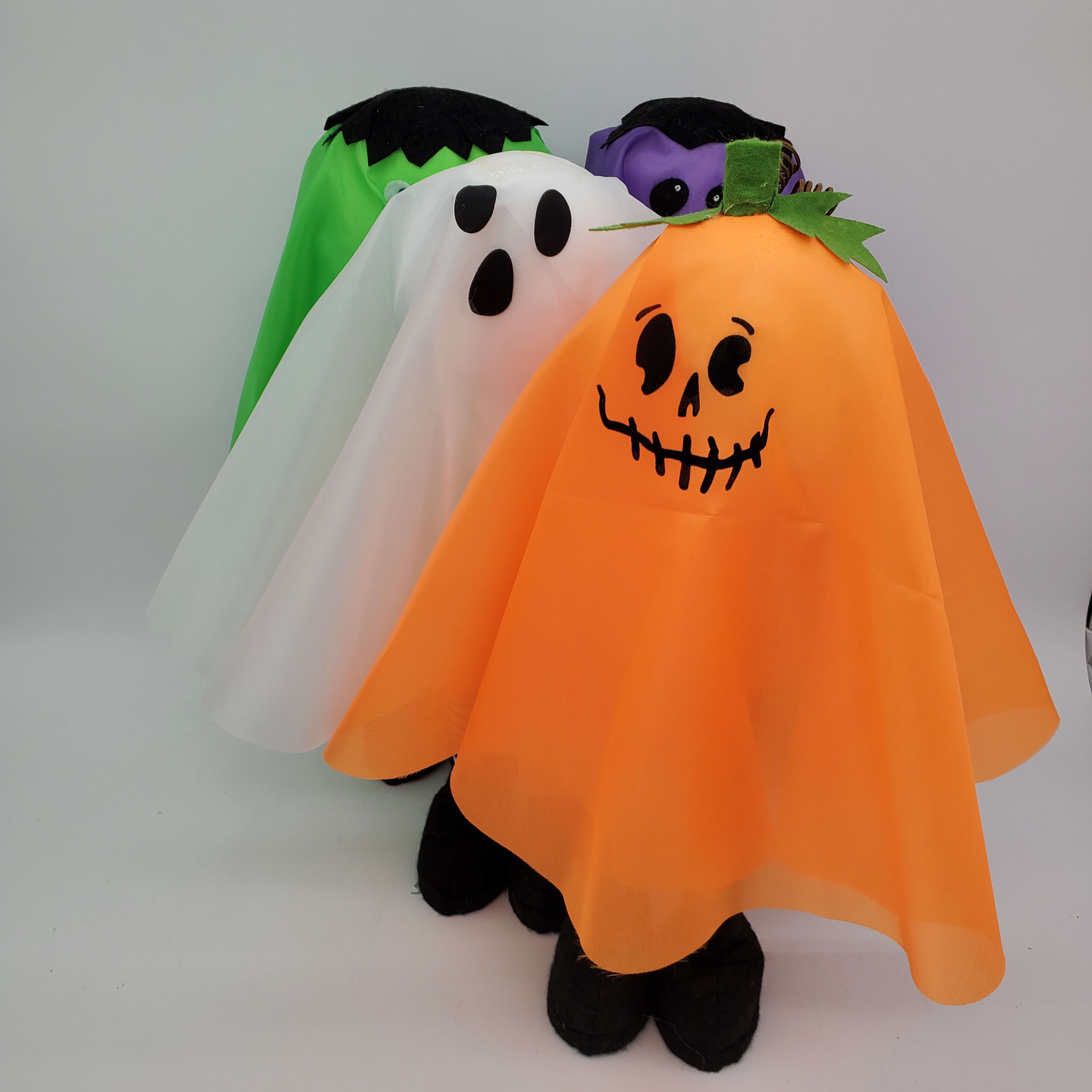 Trick-or-Treaters decor