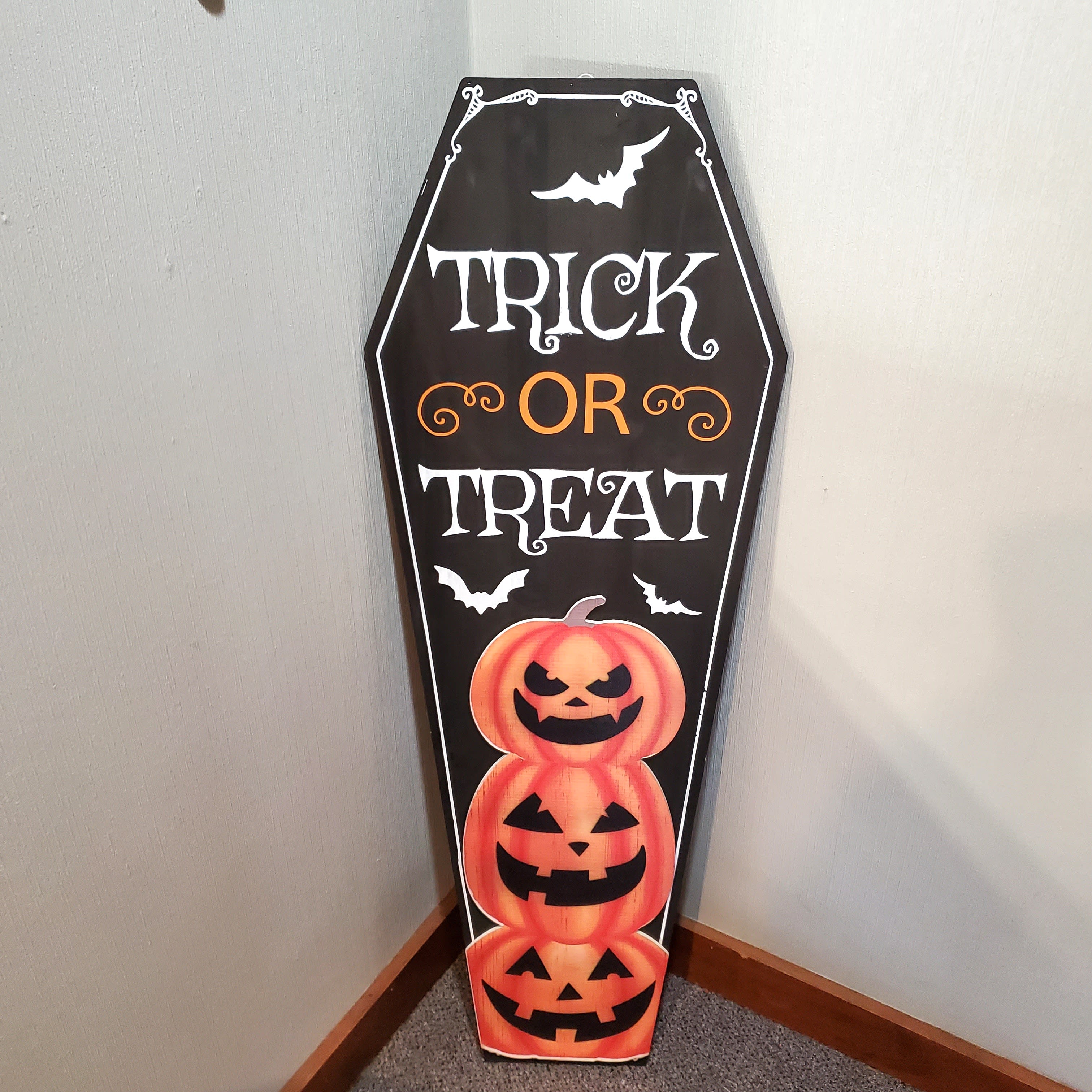 Coffin Shape Trick or Treat Sign Flower Bouquet