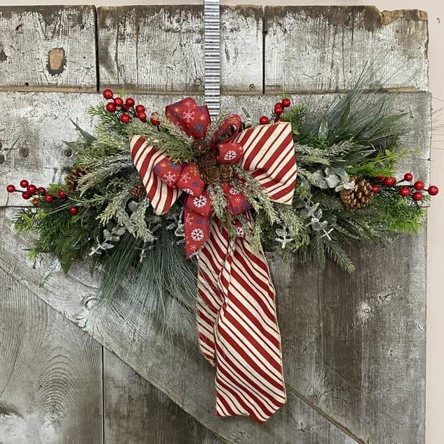 Pepperminty Silk (Artificial) Swag