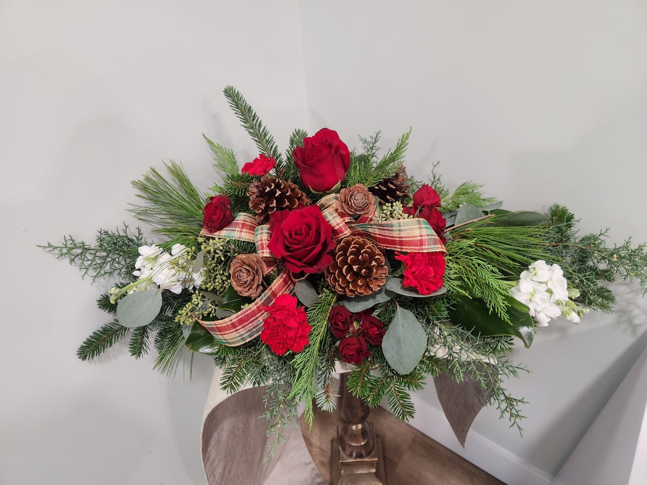 Holiday Centerpiece Flower Bouquet