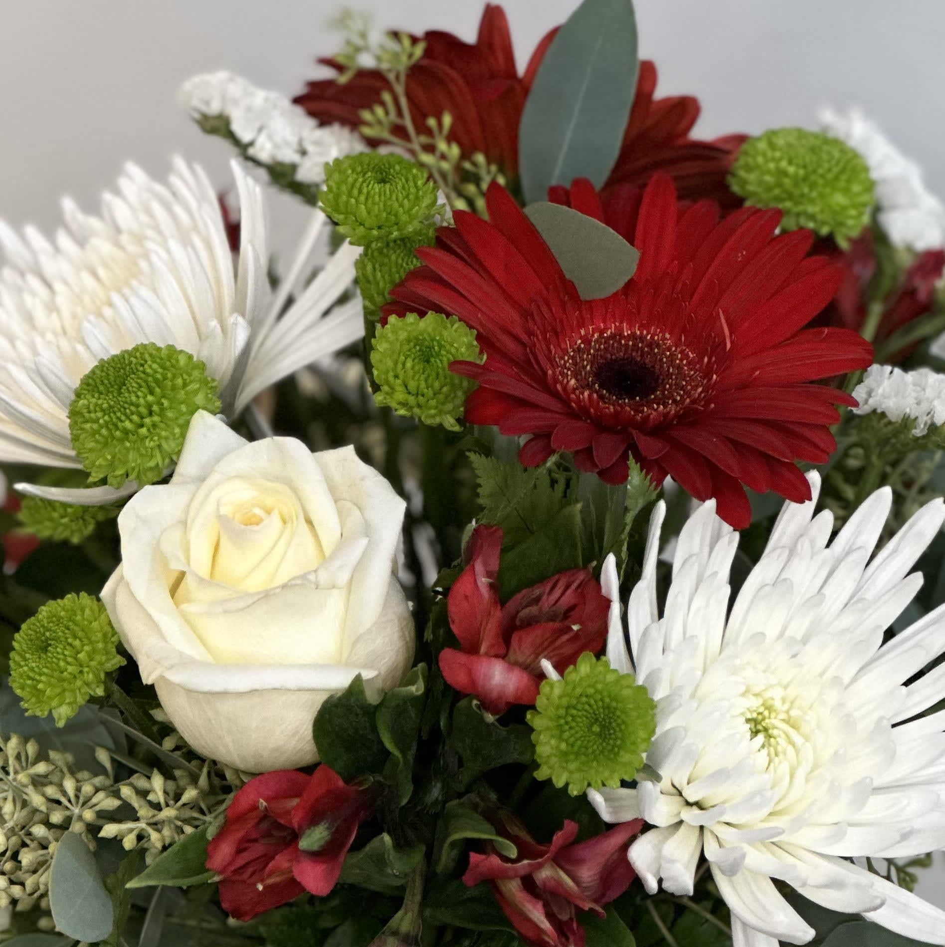 Designer's choice seasonal centerpiece