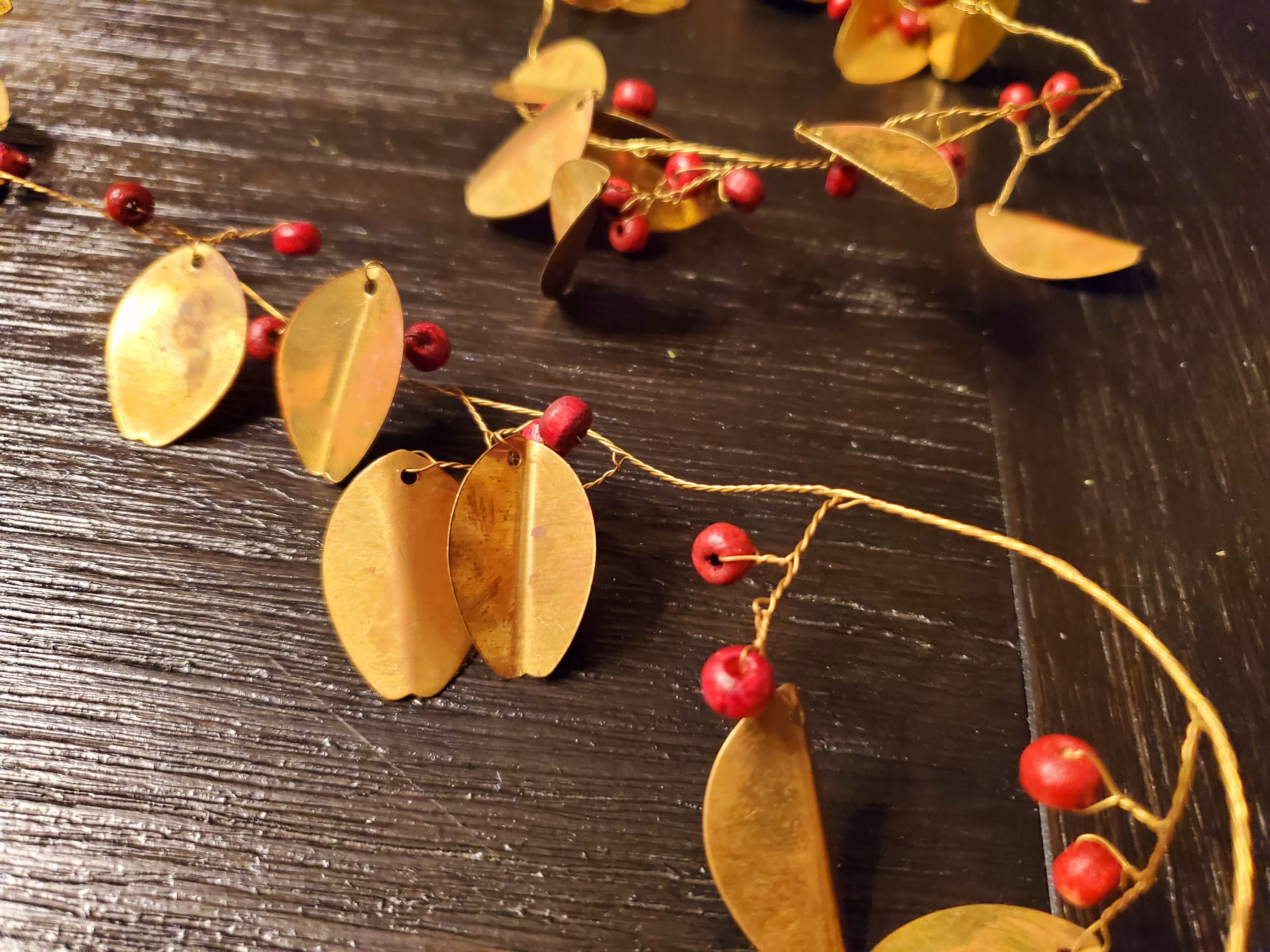 Metallic Gold Leaf and Berry Garland Flower Bouquet