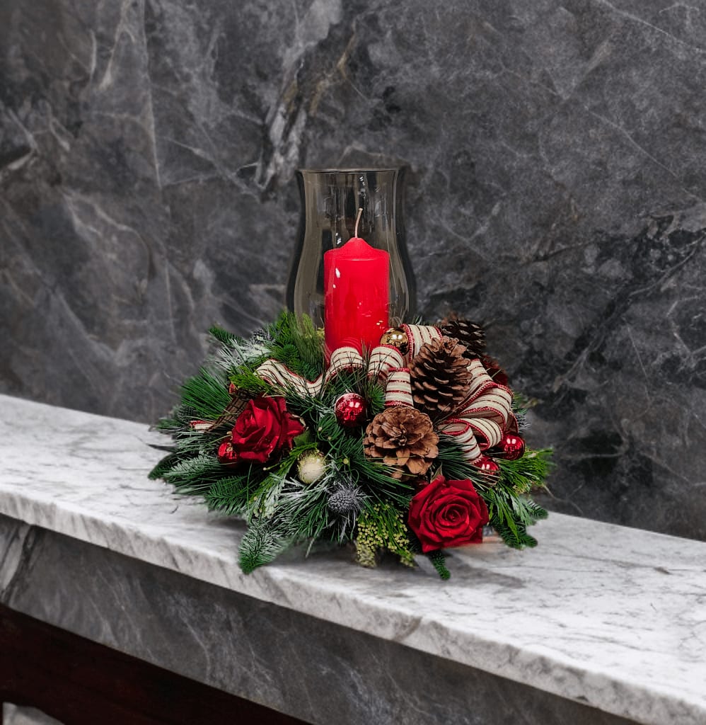 ND-21 Centro de mesa navideño con rosas y pine cones