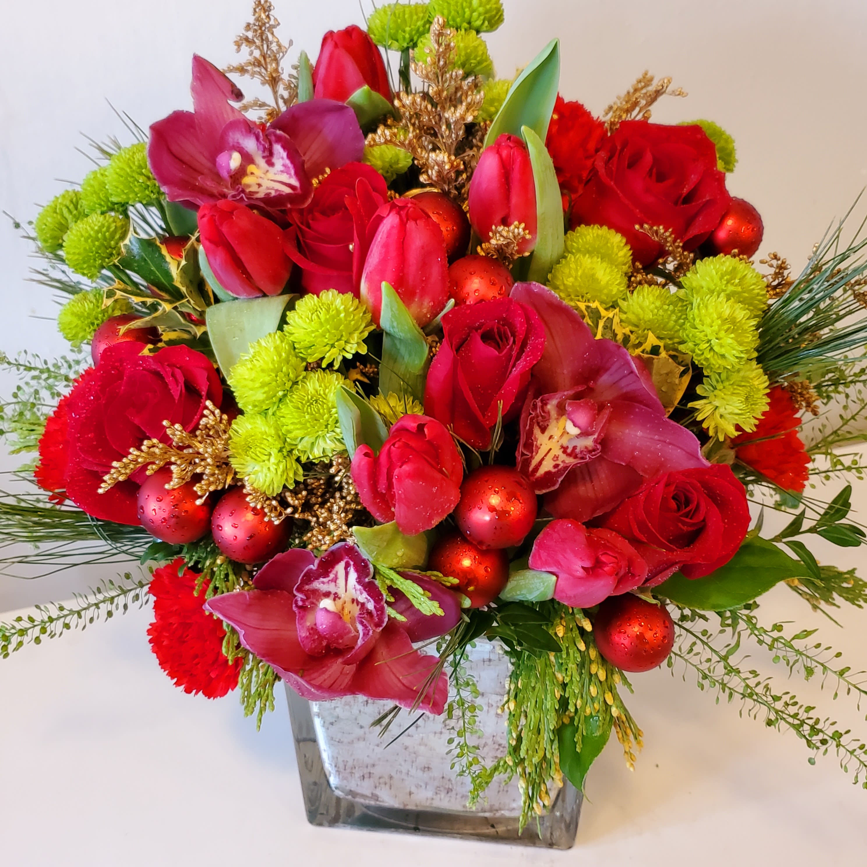 Merry & Bright Flower Bouquet