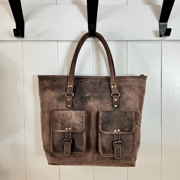 Cavalier Tote Dark Brown Two Pockets Flower Bouquet