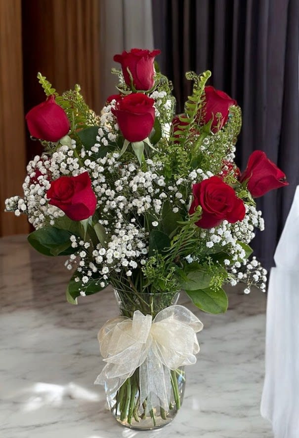 Dozen Red Rose Vase