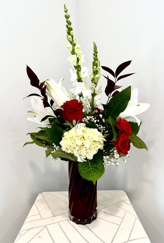Resplendent Beauty Flower Bouquet