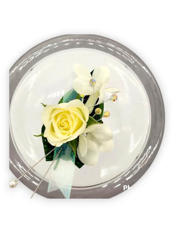 Boutonnières Flower Bouquet