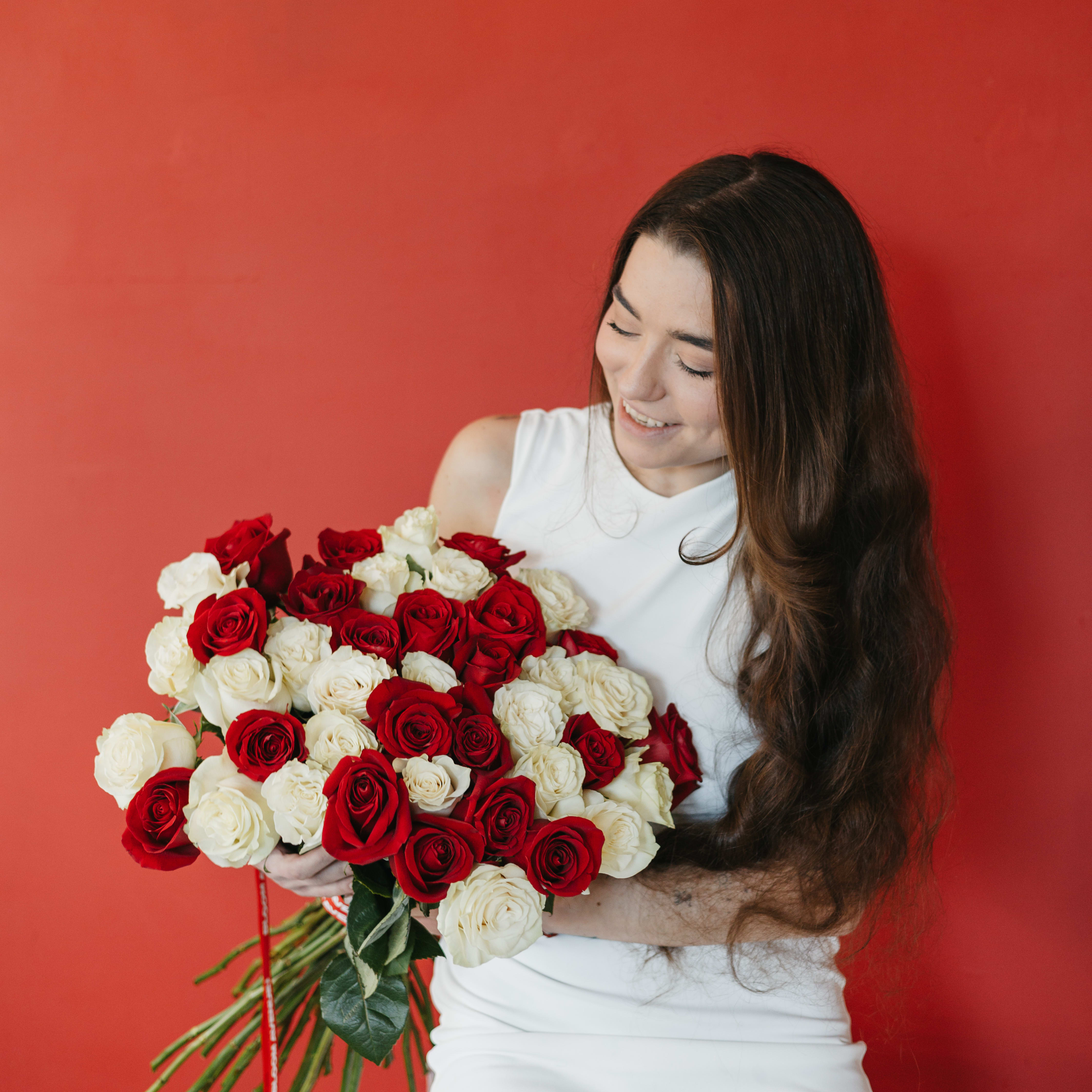 RED & WHITE ROSES
