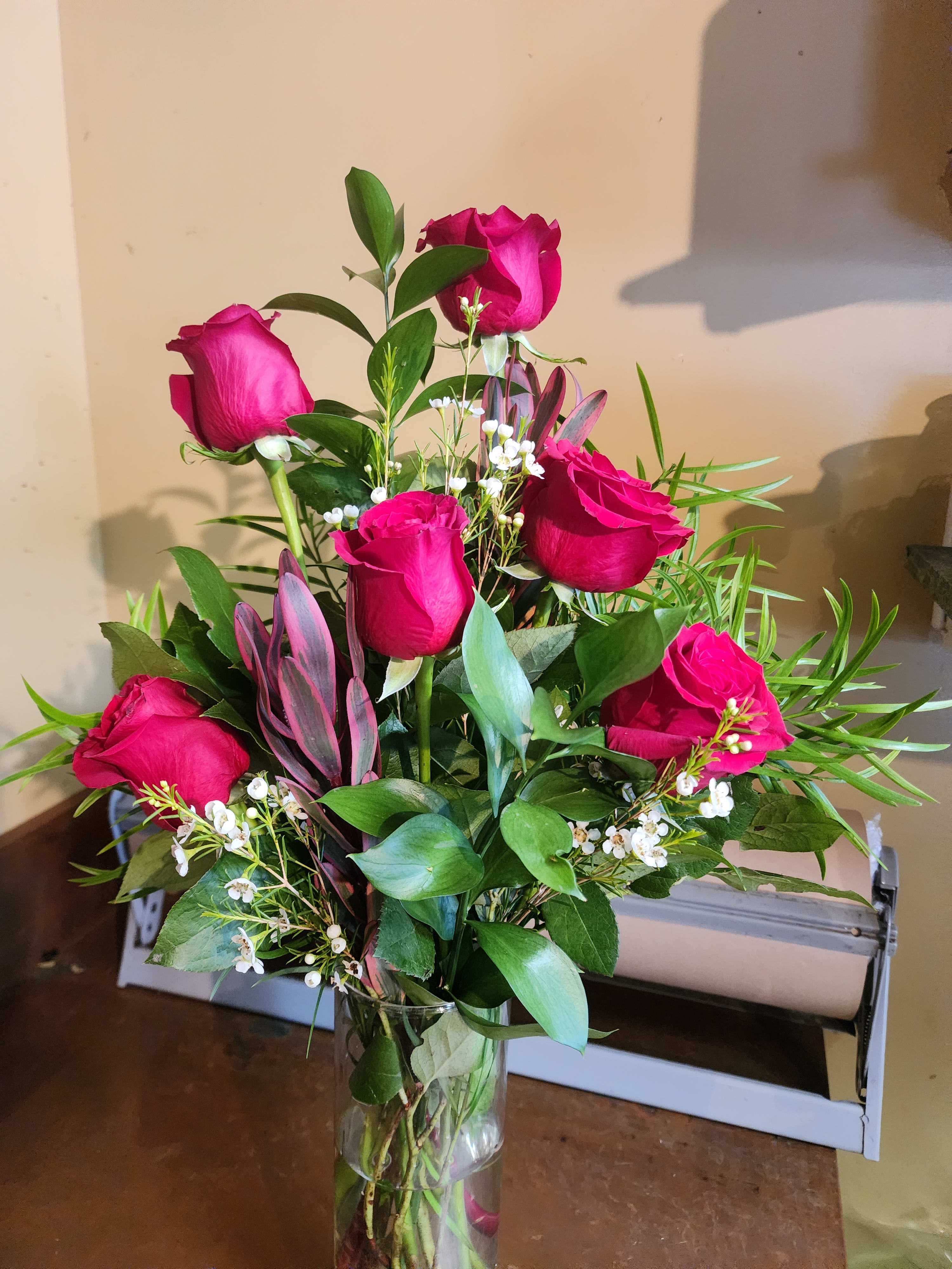 half a dozen roses Flower Bouquet