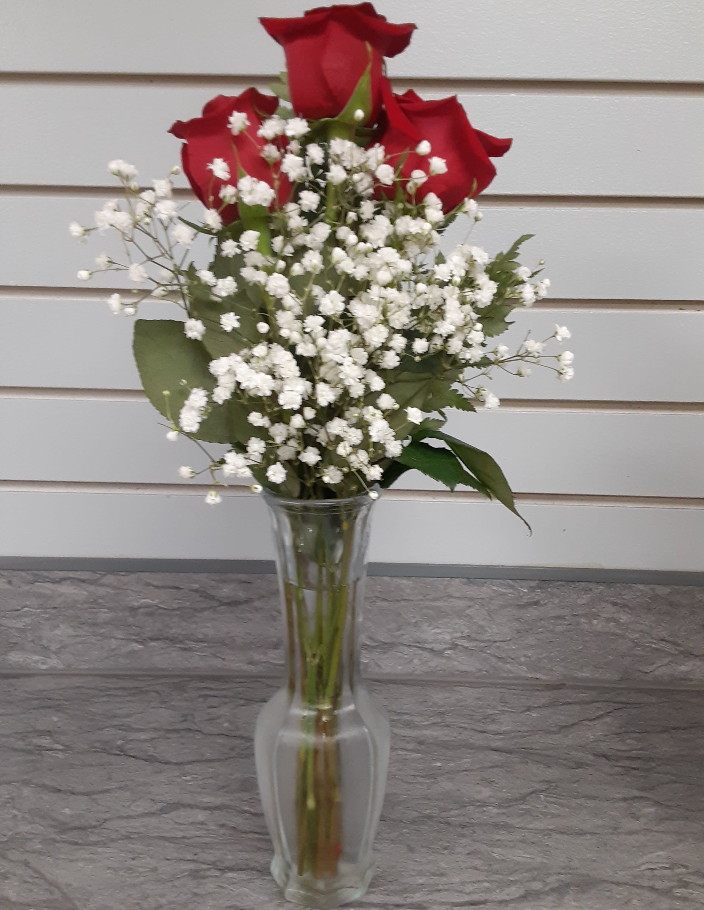 3 Rose Vase Flower Bouquet