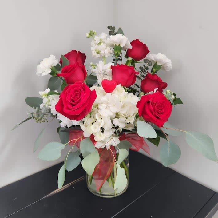 Queen of Hearts Flower Bouquet