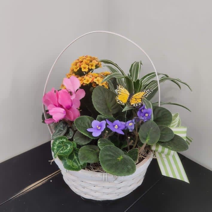 Nature's Playground Planter Flower Bouquet