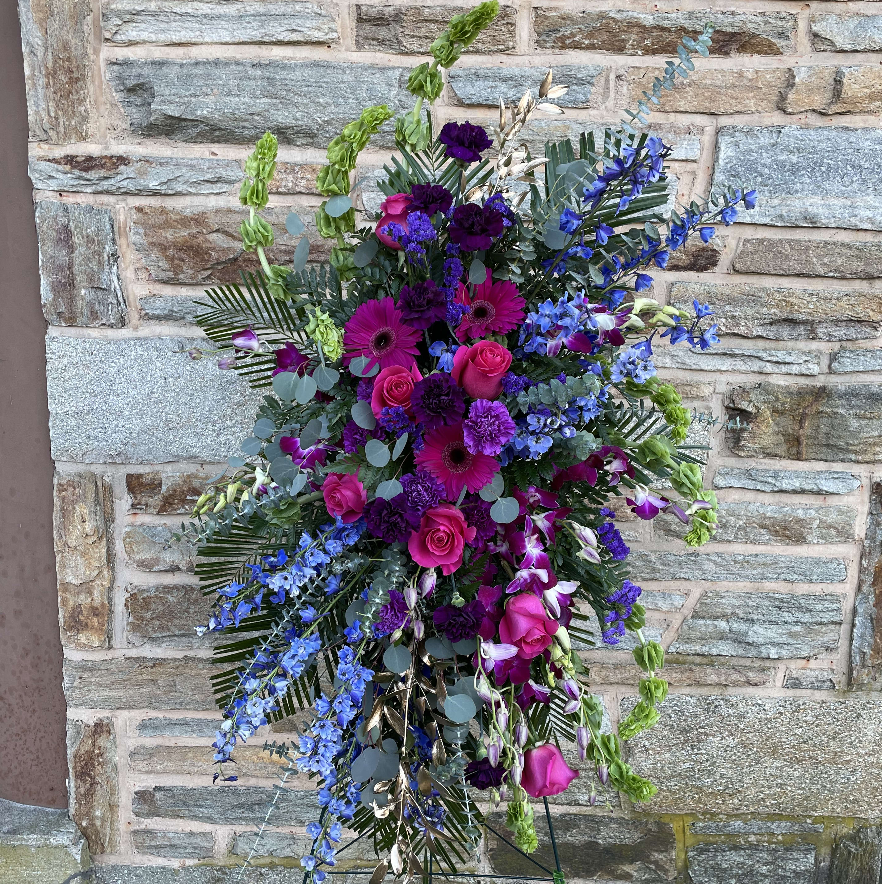 Moody Blues Standing Spray Flower Bouquet