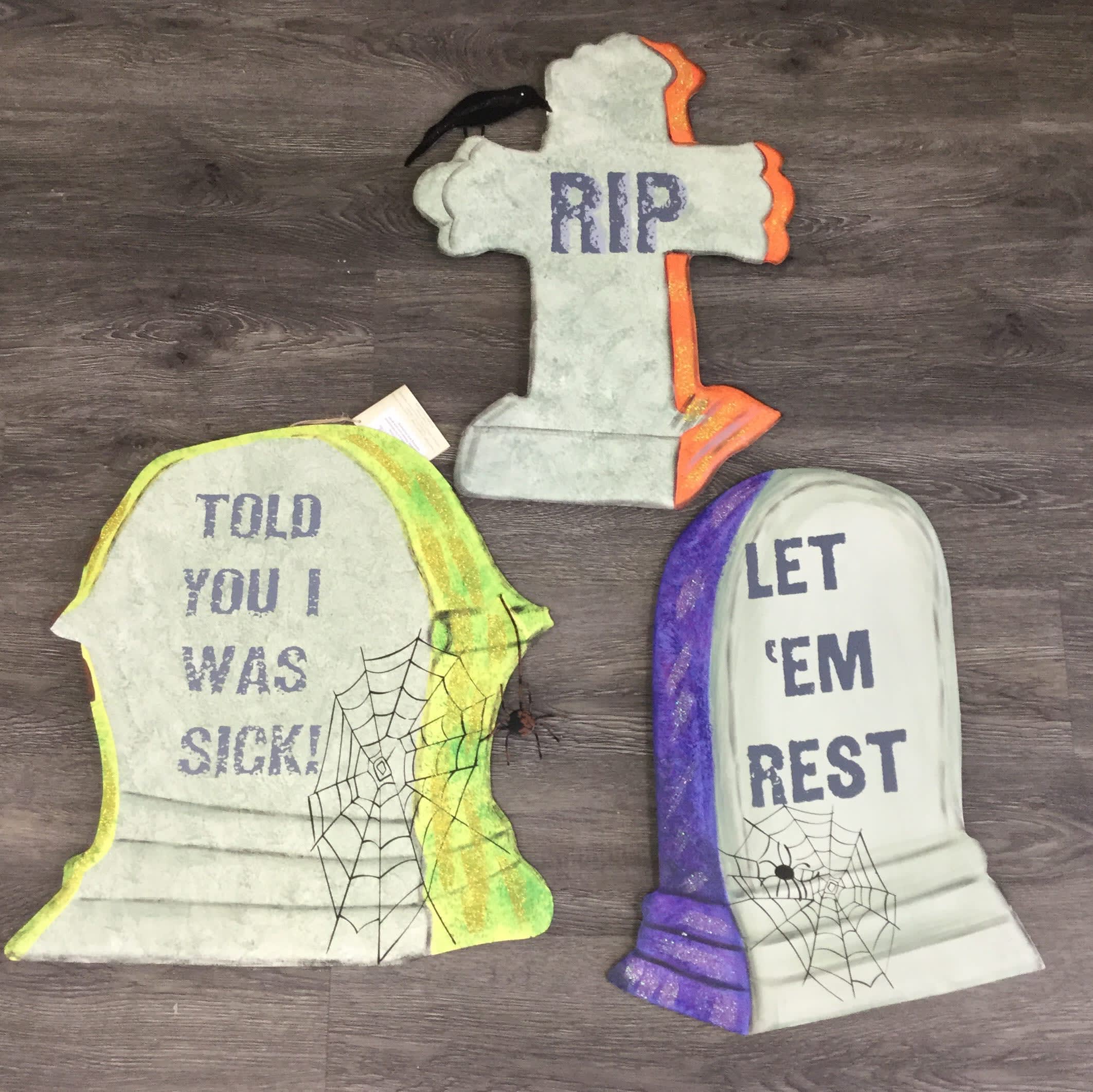 Tombstone Trio Yard Stakes Flower Bouquet