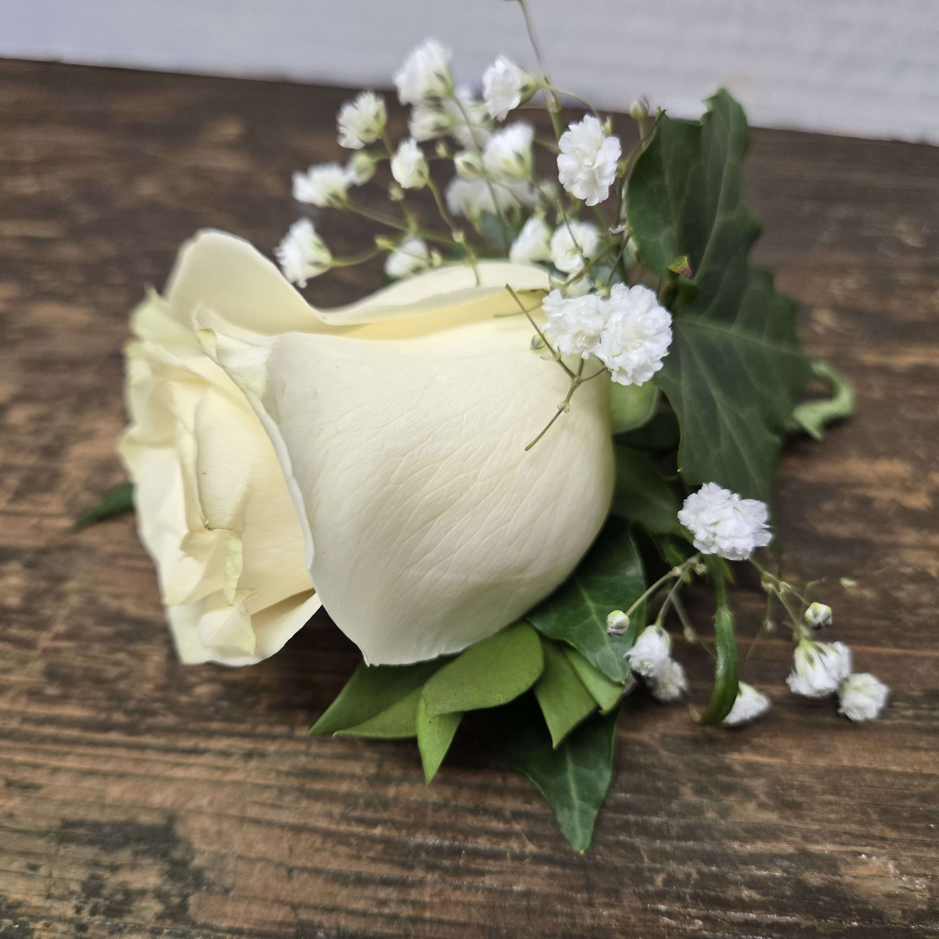 Standard Boutonniere - White Flower Bouquet