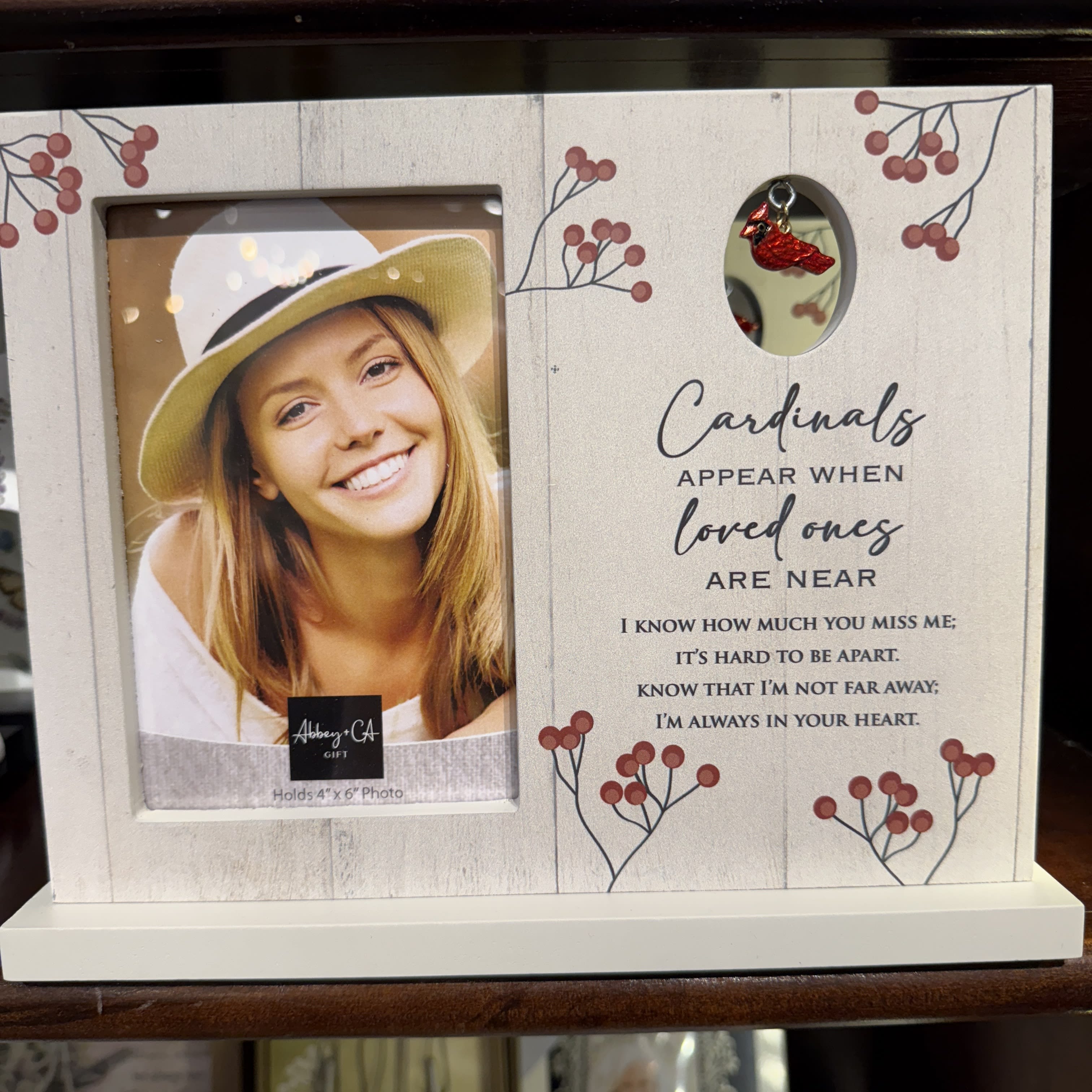 CARDINALS APPEAR STANDING FRAME WITH CARDINAL CHARM