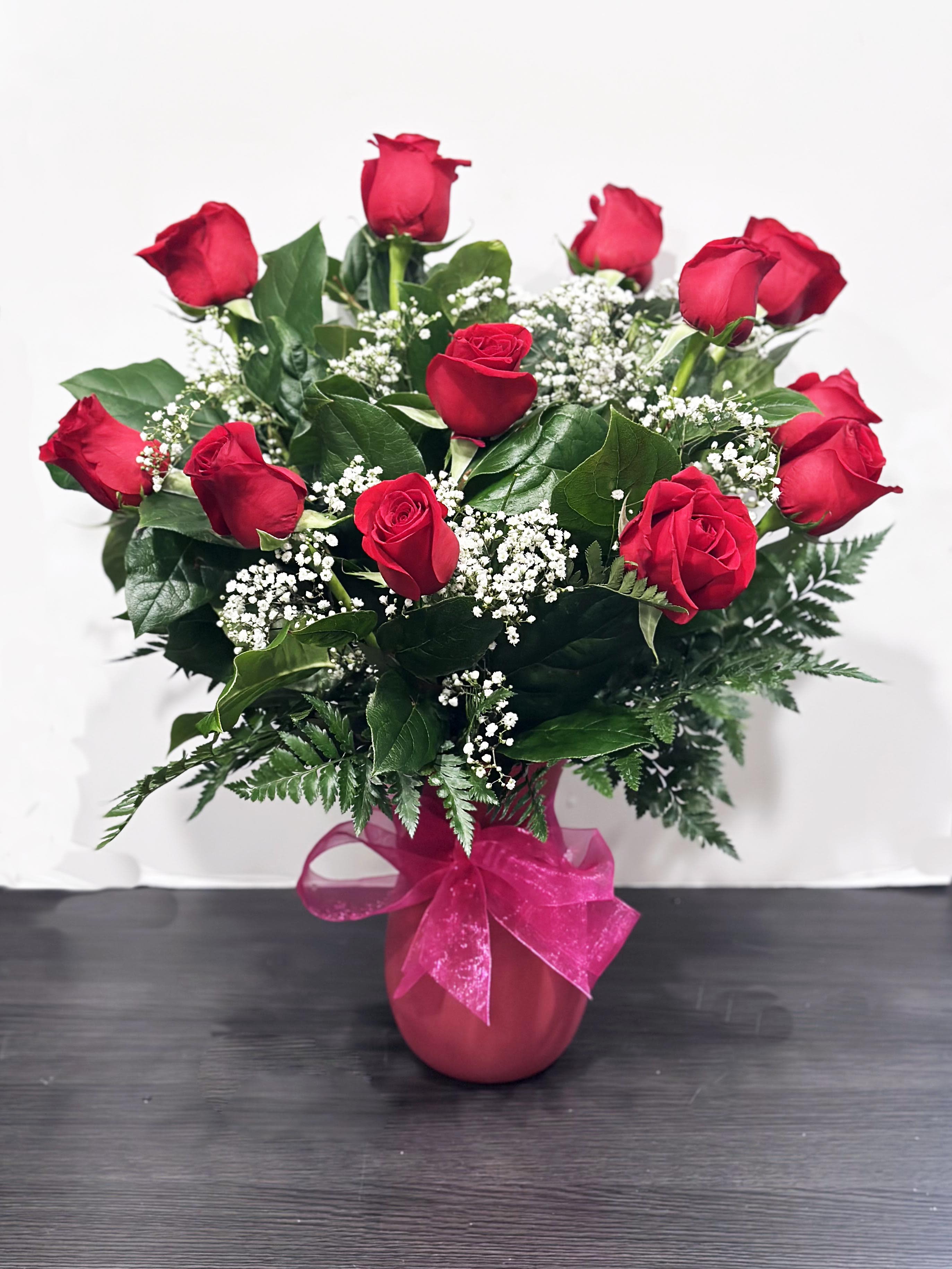 Mother's Day 12 Rose Arrangement