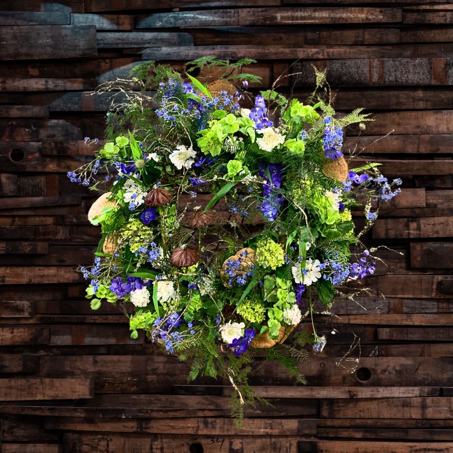 Naturescape - Standing Wreath