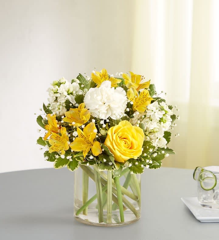 Yellow & White Delight™ Bouquet