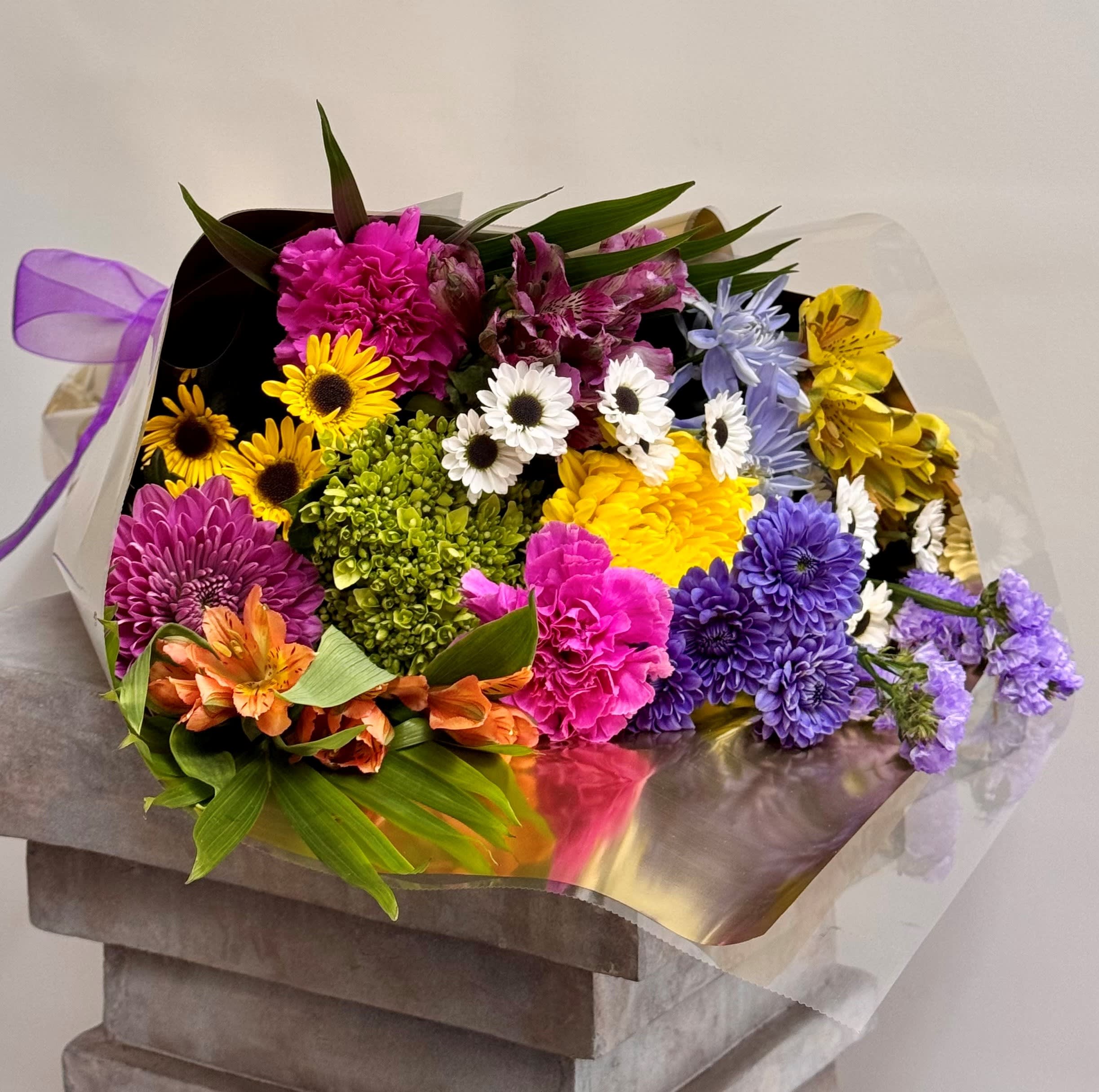 Beautiful Cut Flowers Wrapped Flower Bouquet