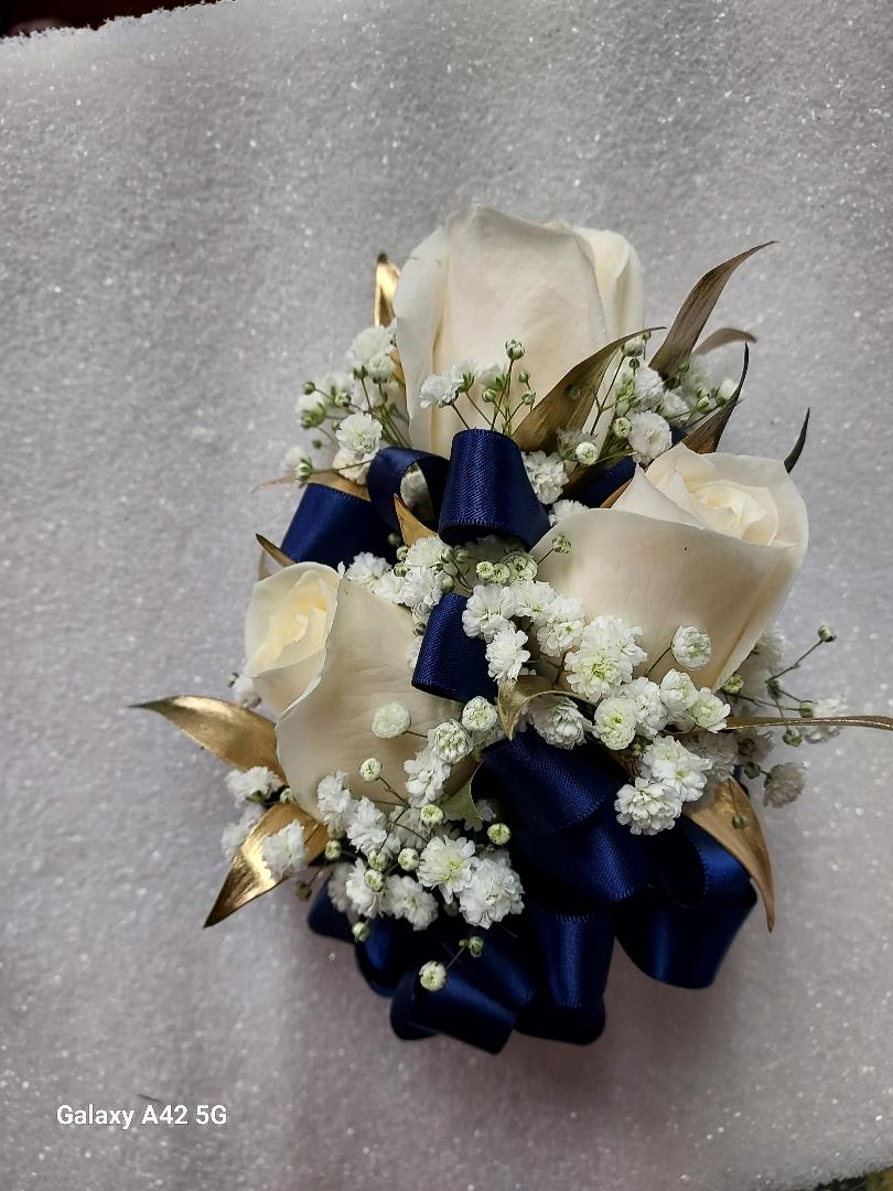 3 rose corsage Flower Bouquet