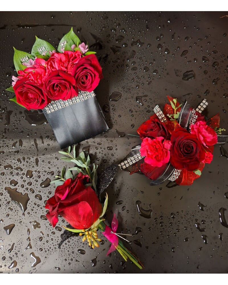 Pocket square or bout with coordinating corsage