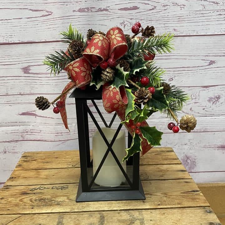 Remote-Controlled Holiday Silk (Artificial) Lanterns