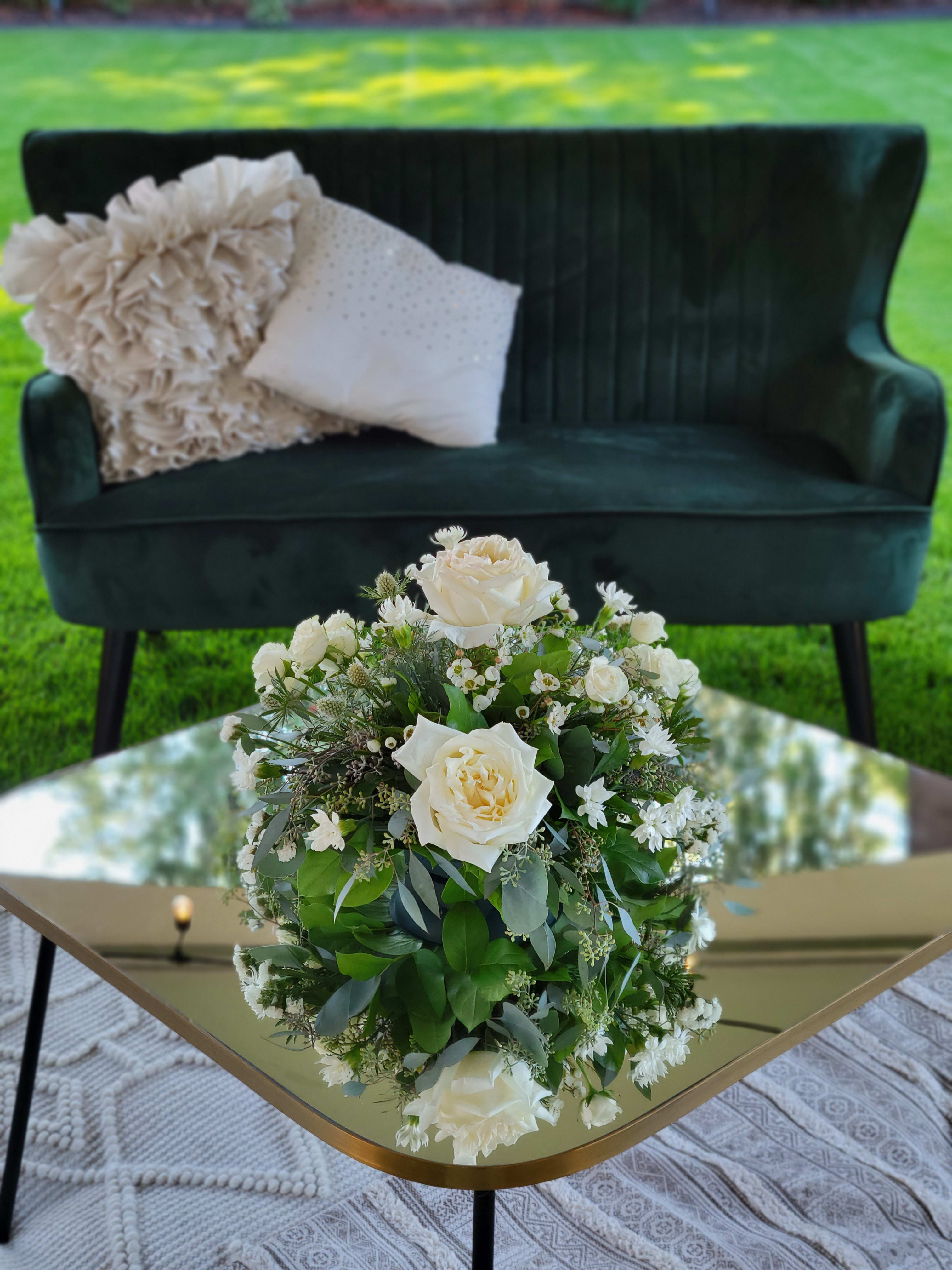The Ethereal Blanc Centerpiece