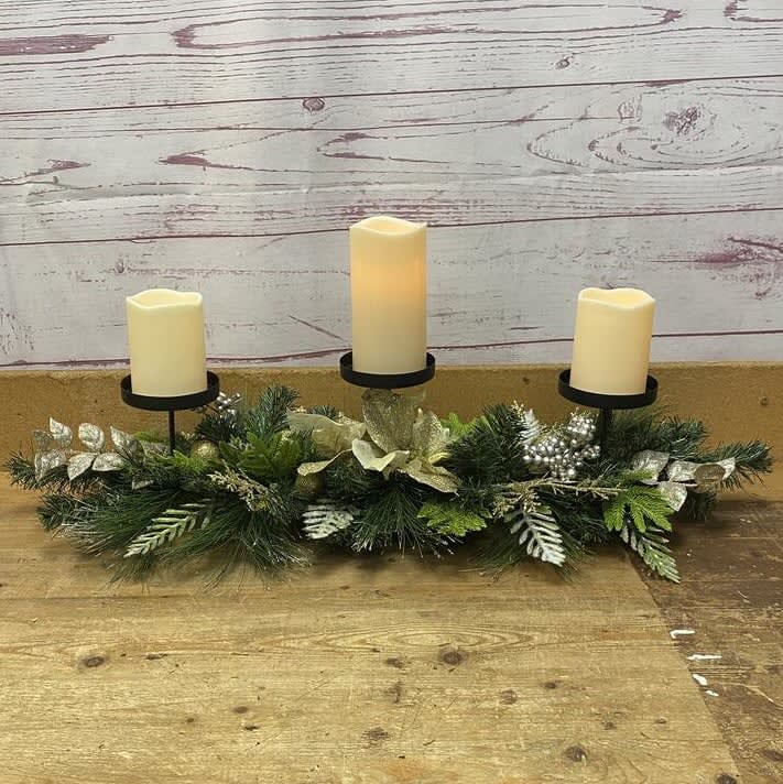 Traditional Gold Silk (Artificial) Centerpiece