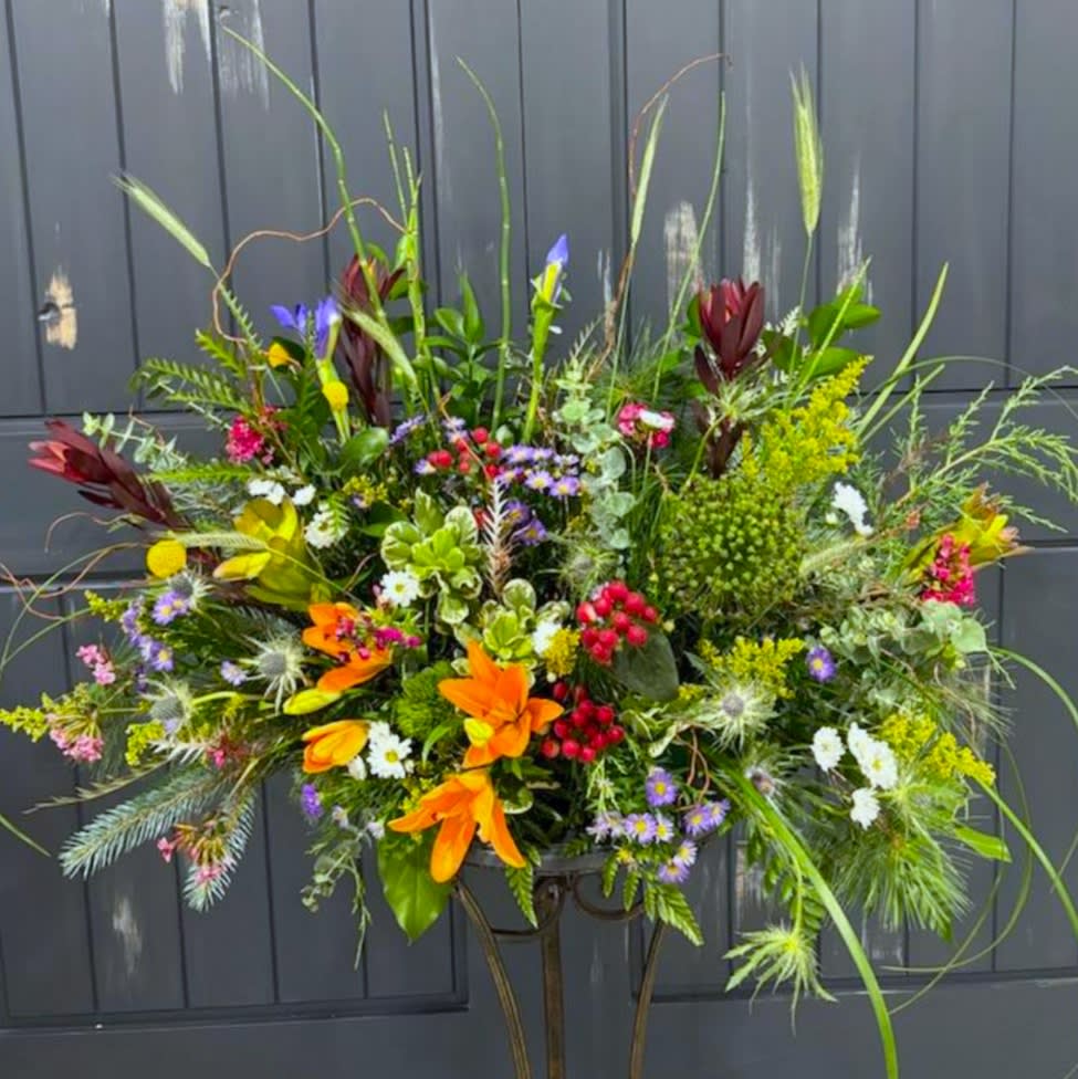 Wild Breezy Meadow Backdrop Arrangement