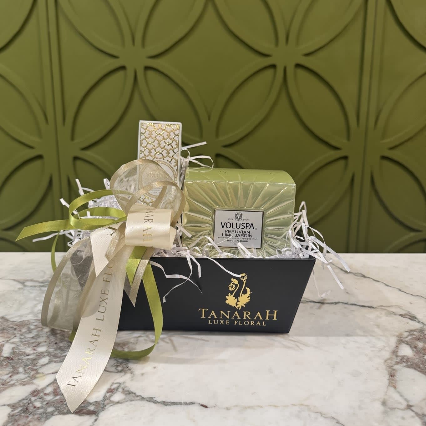 Basic Gift Basket Flower Bouquet