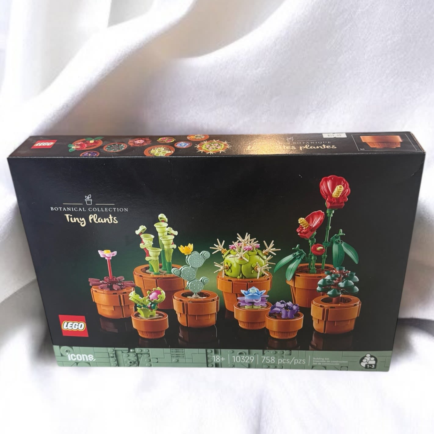 Tiny Plants LEGO set