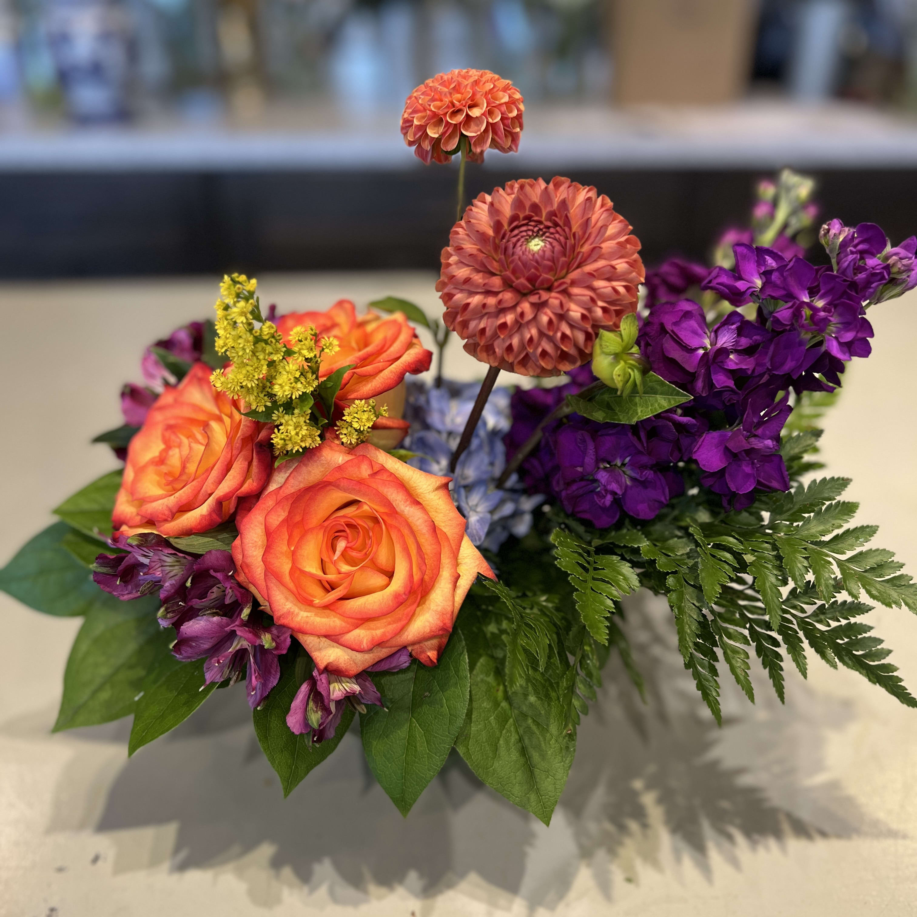 Signature Style, Bright, Deluxe Arrangement