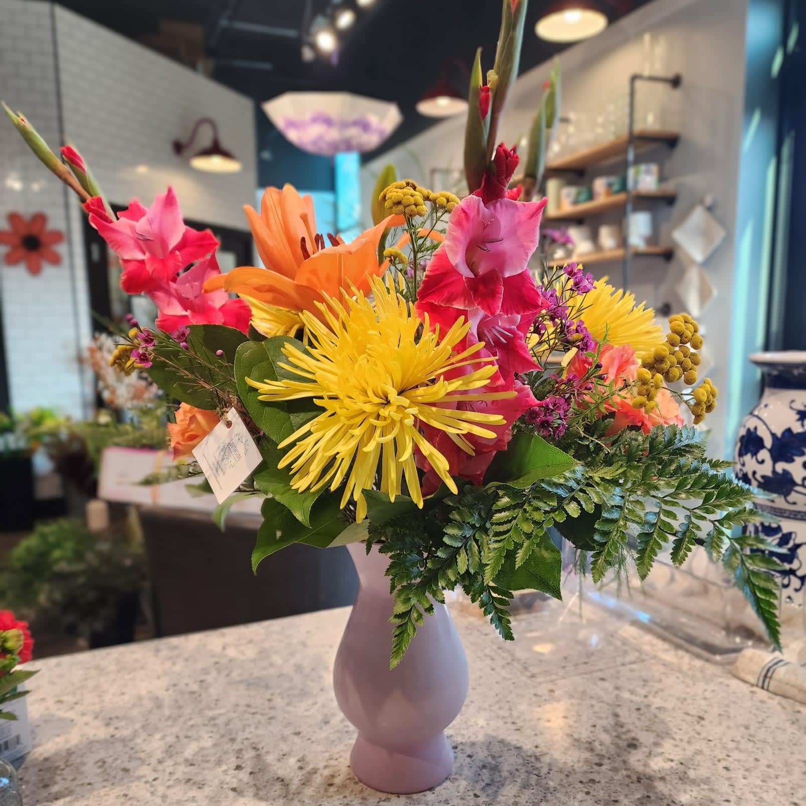 Traditional Style, Bright, Deluxe Arrangement