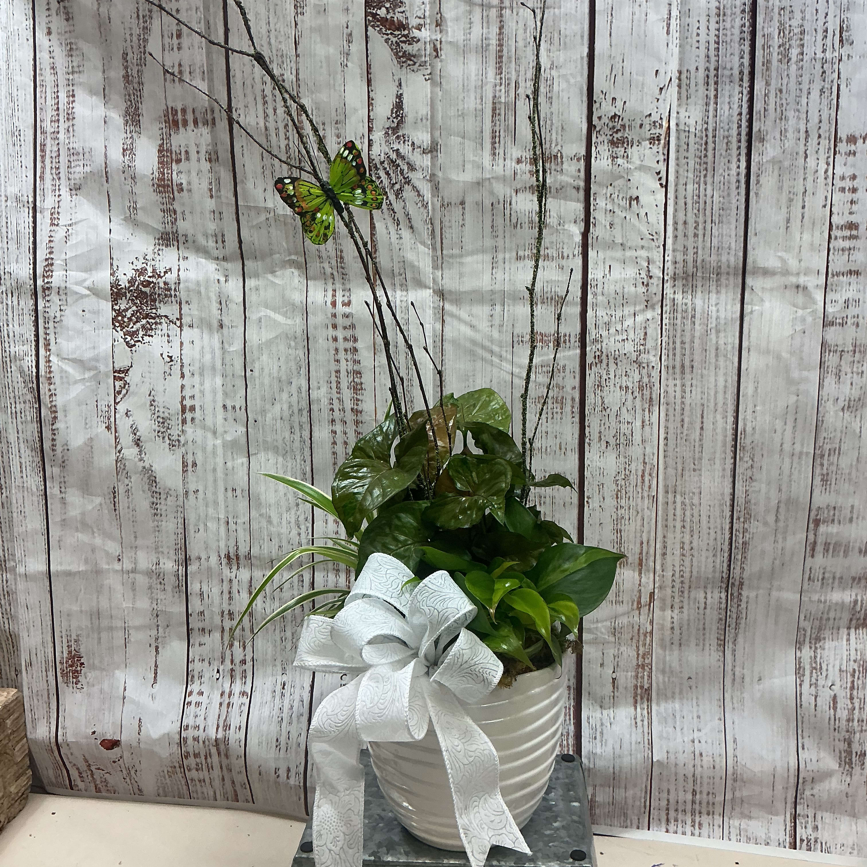 White Ceramic Garden Flower Bouquet