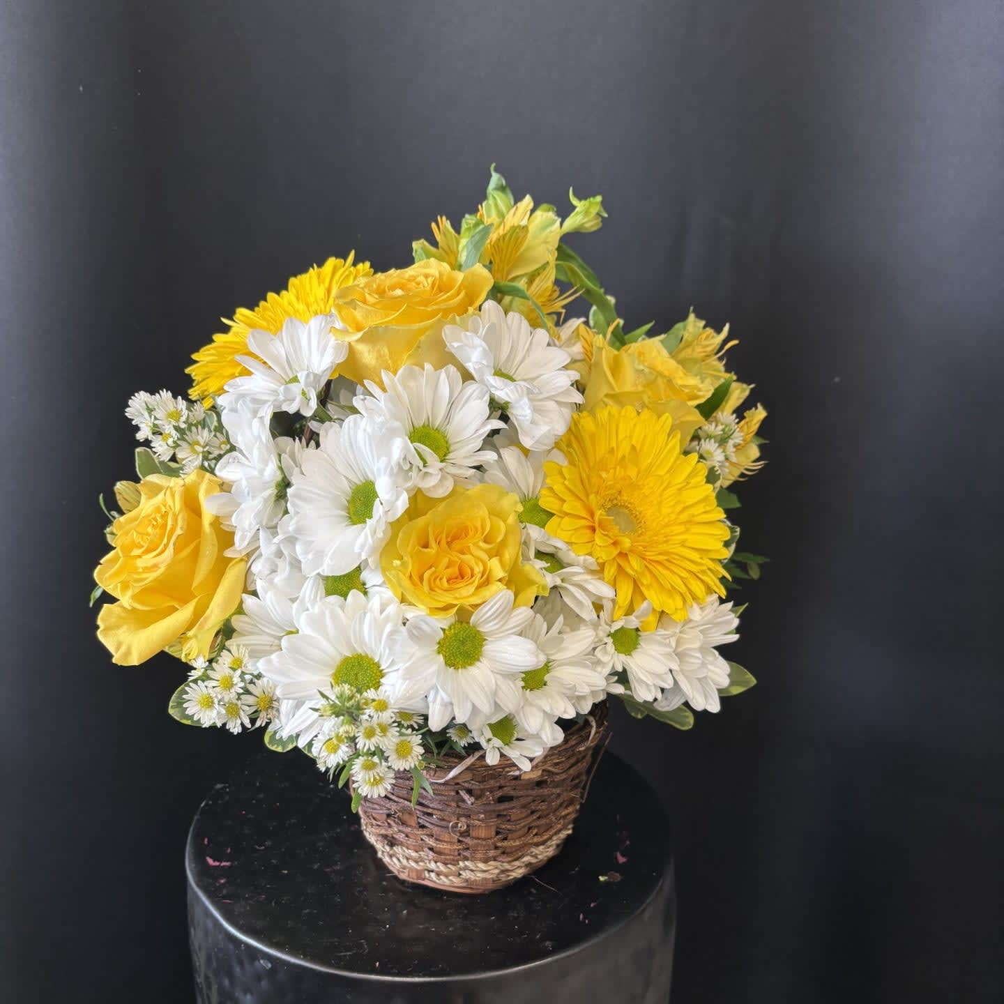 Daisy Dreams Flower Bouquet