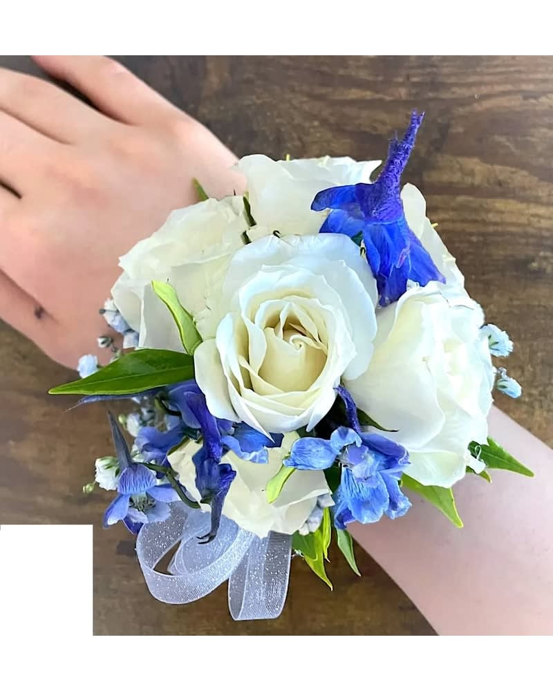 White and Blue Corsage and Boutonniere Set
