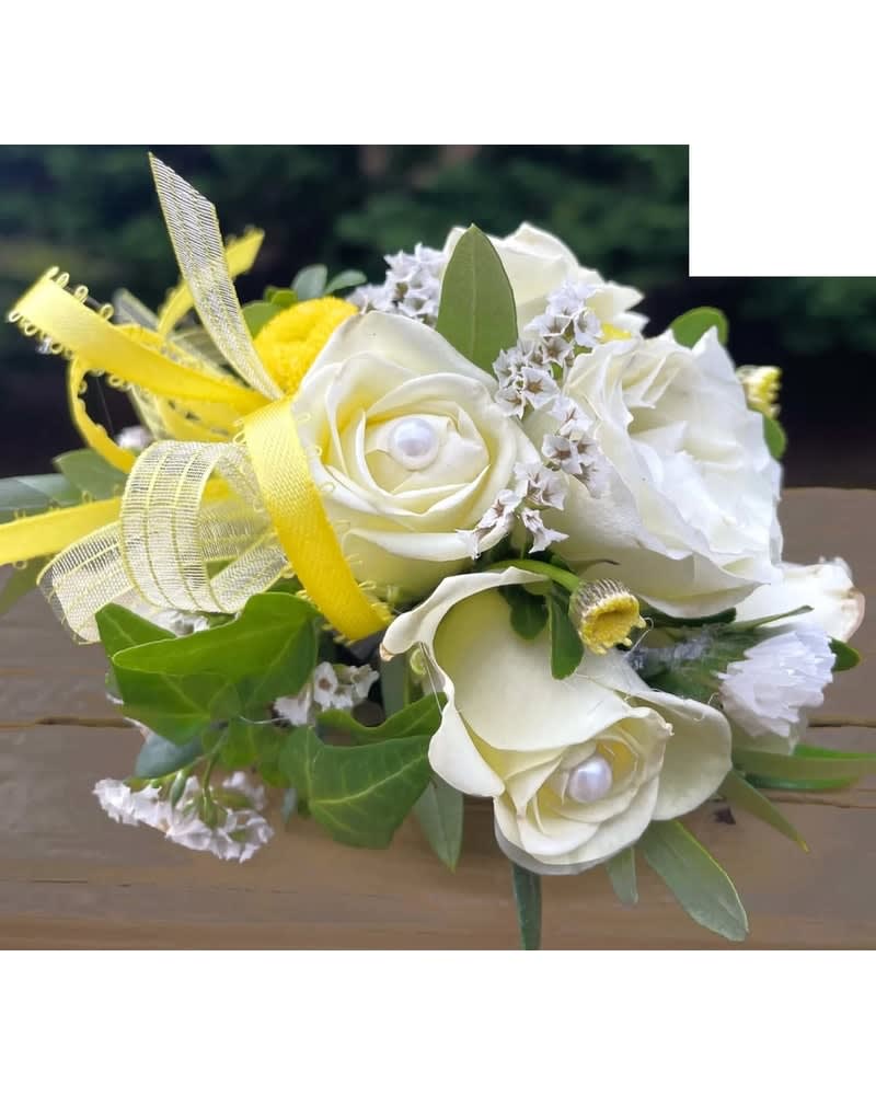 Yellow and White Corsage and Boutonniere Set