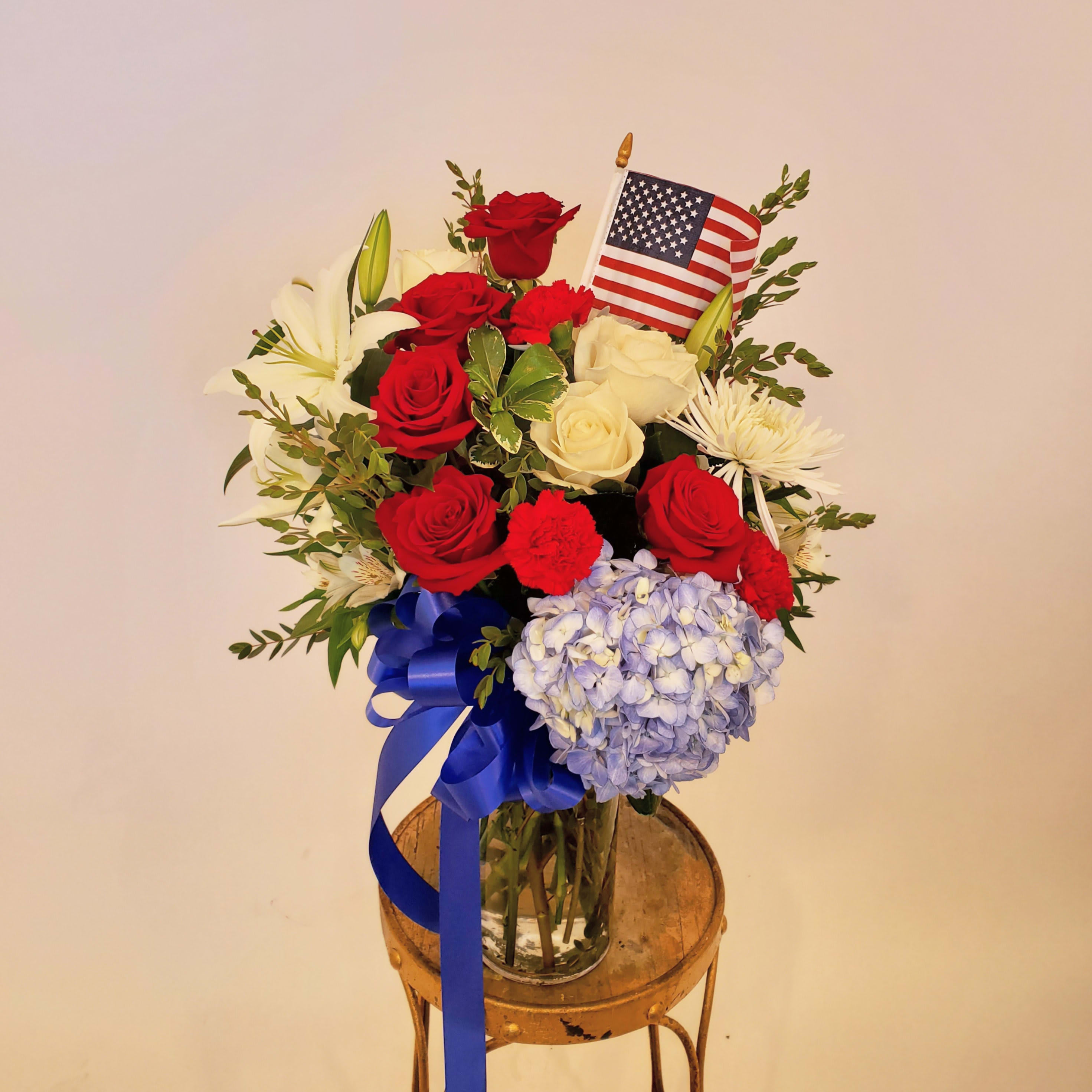 AMERICAN FLAG & FLOWERS