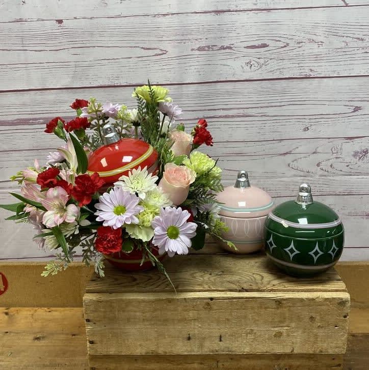 Yuletide Ornament Arrangement
