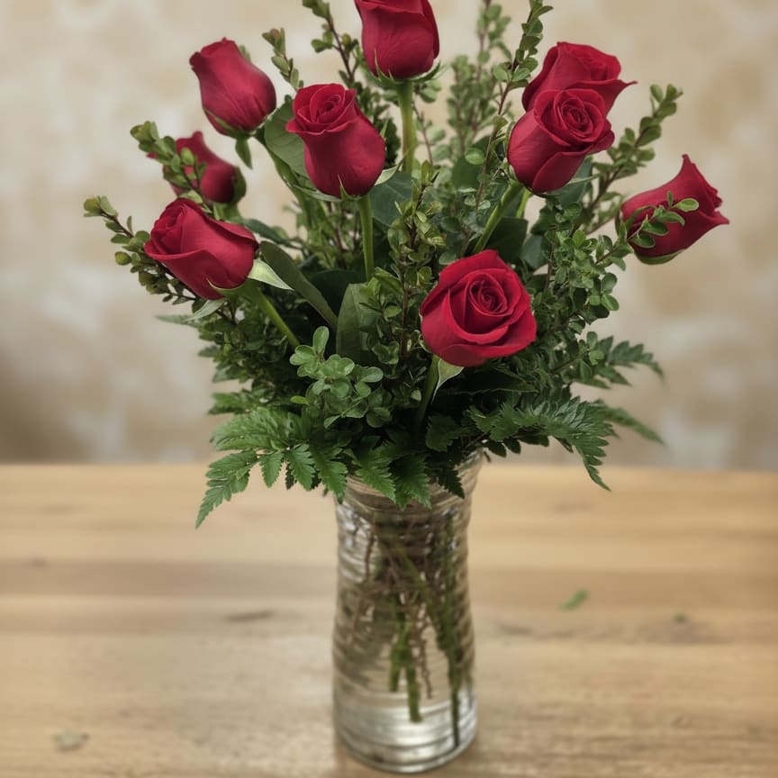 Classic Dozen Red Roses Flower Bouquet
