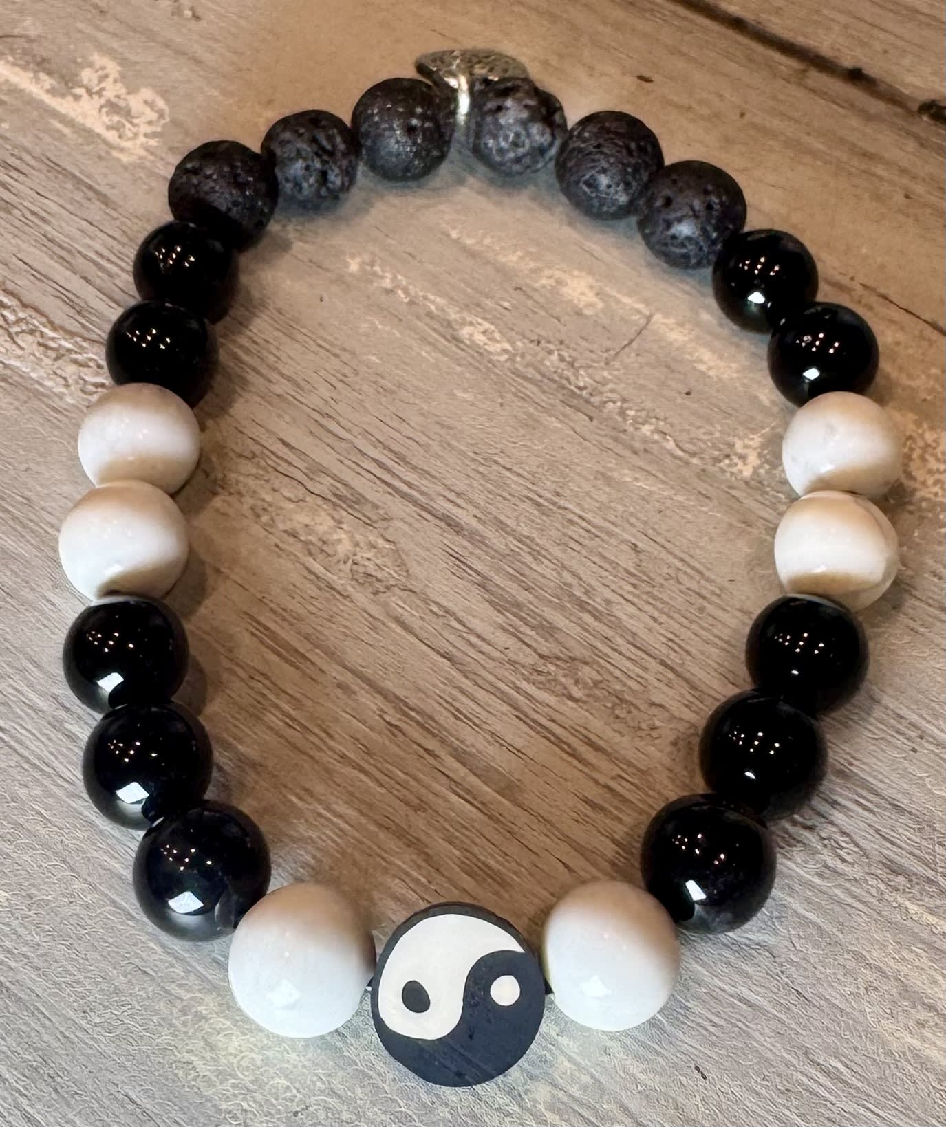 Yin/Yang Howlite and Onyx Bracelet