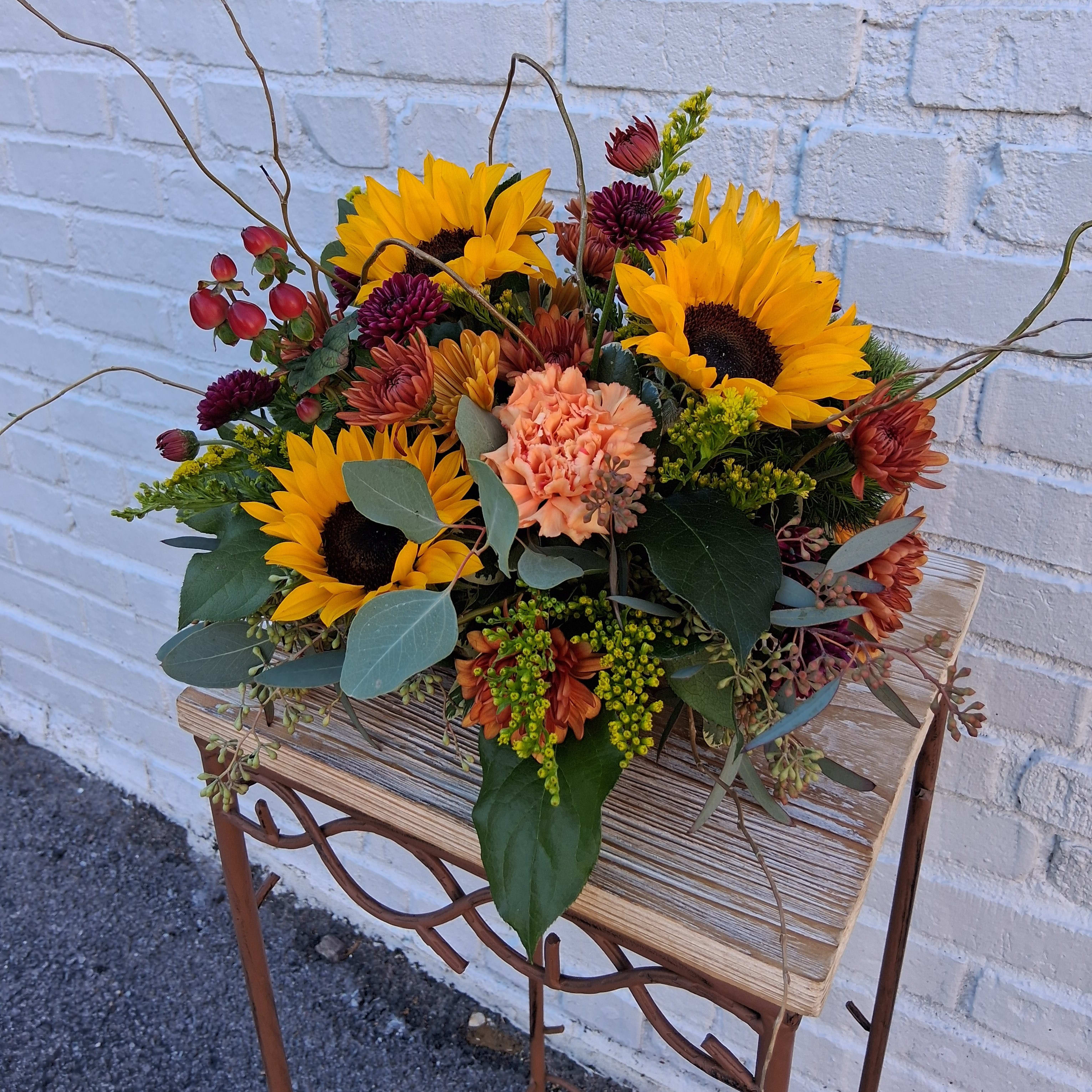 Rustic Charm Centerpiece Flower Bouquet