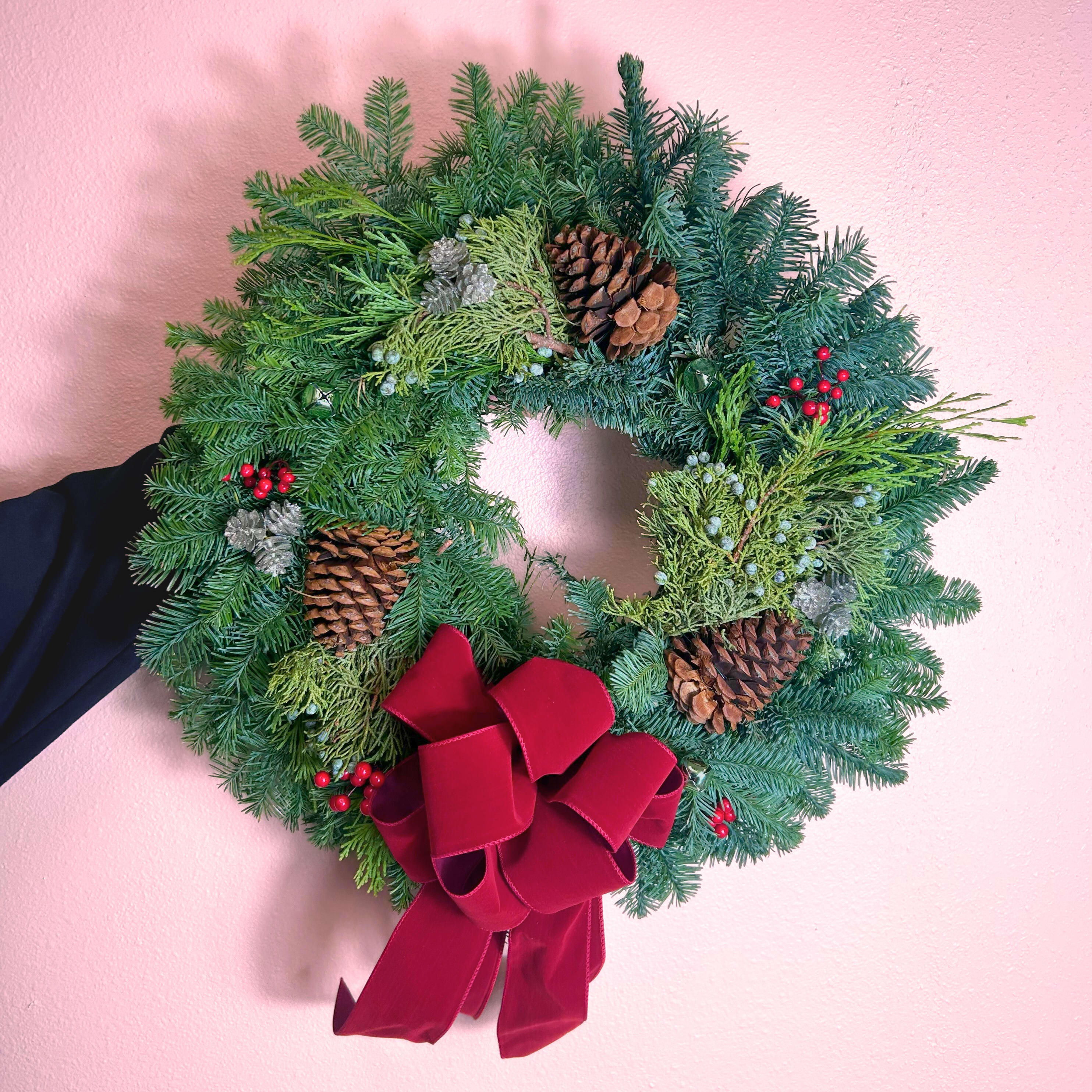 HOLIDAY WREATH 22'